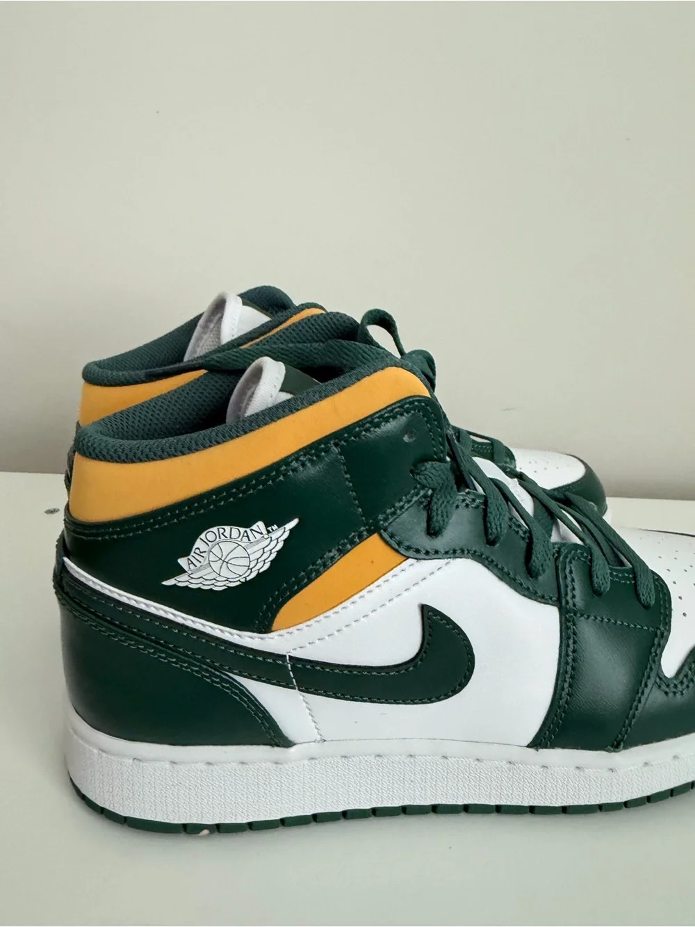 Nike Kids Mid-Top Sneakers in White, Dark Green & Yellow
